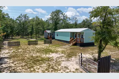 261 W Royal Palm Avenue W, Defuniak Springs, FL 32433 - Photo 2