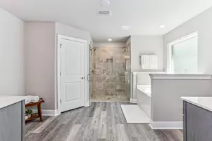 4271 Elvis Presley Dr, Milton, FL 32583 - Photo 20