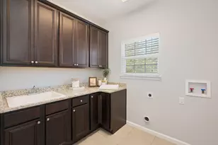 329 Nathey Ave, Niceville, FL 32578 - Photo 36