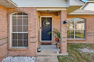 1754 Ivalea Cir, Navarre, FL 32566 - Photo 2