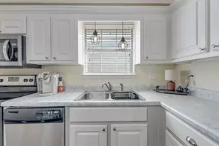 1754 Ivalea Cir, Navarre, FL 32566 - Photo 18