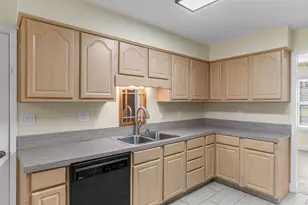 321 Pontevedra Ln, Niceville, FL 32578 - Photo 12