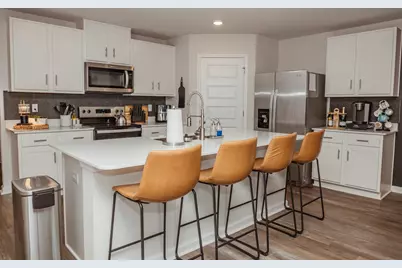 4605 Naval Court, Crestview, FL 32539 - Photo 4