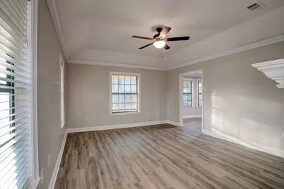 404 Ashley Drive, Crestview, FL 32536 - Photo 4