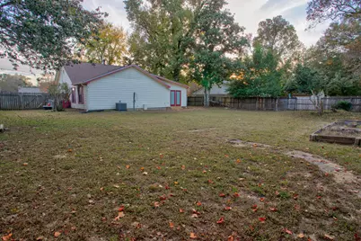 404 Ashley Drive, Crestview, FL 32536 - Photo 20