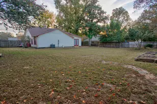 404 Ashley Dr, Crestview, FL 32536 - Photo 20