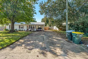 132 NW Loizos Dr NW, Fort Walton Beach, FL 32548 - Photo 4