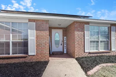 422 Jillian Drive, Crestview, FL 32536 - Photo 2