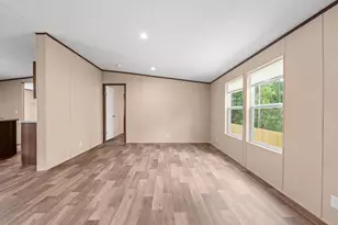 107 N 6th St, Santa Rosa Beach, FL 32459 - Photo 8