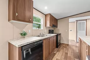 107 N 6th St, Santa Rosa Beach, FL 32459 - Photo 24