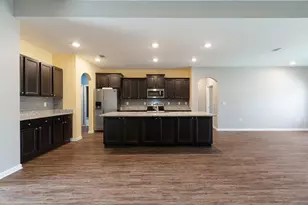 303 Merlin Ct, Crestview, FL 32539 - Photo 10