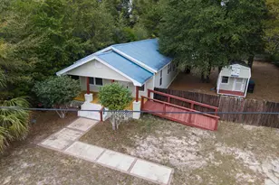 120 N Davis Ln N, Defuniak Springs, FL 32433 - Photo 2