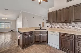 9773 Leeward Way, Navarre, FL 32566 - Photo 14