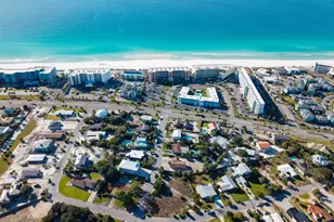 834 Tarpon Dr, Fort Walton Beach, FL 32548 - Photo 1