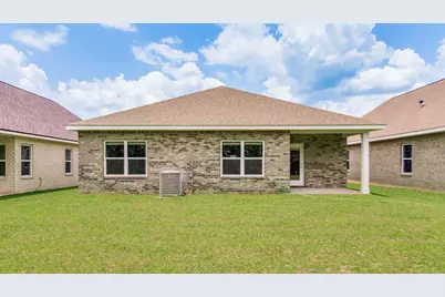 8033 Fir Tree Drive, Milton, FL 32583 - Photo 4