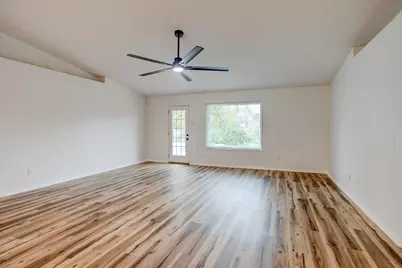 2989 Via Conquistadores, Navarre, FL 32566 - Photo 12