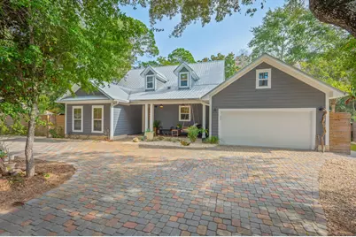 903 E Lido Circle E, Niceville, FL 32578 - Photo 1