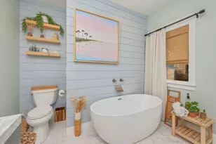 903 E Lido Circle E, Niceville, FL 32578 - Photo 24