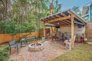 903 E Lido Circle E, Niceville, FL 32578 - Photo 4