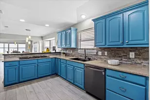 156 Shoreline Dr, Mary Esther, FL 32569 - Photo 26