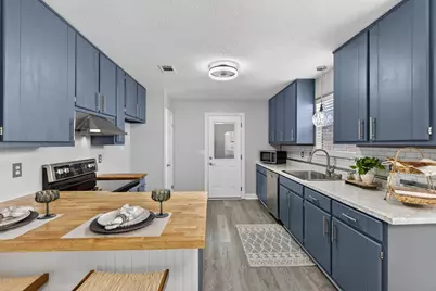 487 Cascabellas Street, Mary Esther, FL 32569 - Photo 4