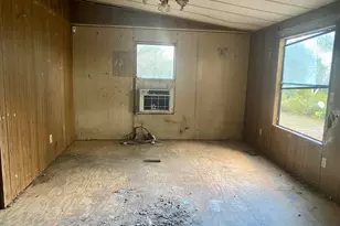 4977 Douglas Ferry Rd, Caryville, FL 32427 - Photo 12