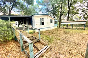 4977 Douglas Ferry Rd, Caryville, FL 32427 - Photo 16