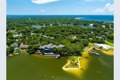 204 Laura Lane, Gulf Breeze, FL 32561 - Photo 48