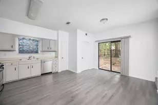 205 Marquette St, Niceville, FL 32578 - Photo 8