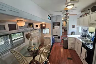 261 E Jonquil Ave E, Defuniak Springs, FL 32433 - Photo 1