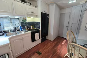 261 E Jonquil Ave E, Defuniak Springs, FL 32433 - Photo 12