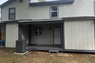 122 Hampton Dr, Crestview, FL 32539 - Photo 2