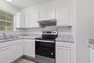 220 Fir Ave, Niceville, FL 32578 - Photo 10