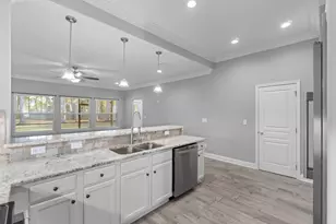 1015B Creel St, Fort Walton Beach, FL 32547 - Photo 14