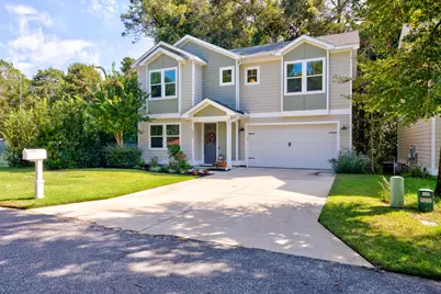527 Maple Avenue, Niceville, FL 32578 - Photo 1