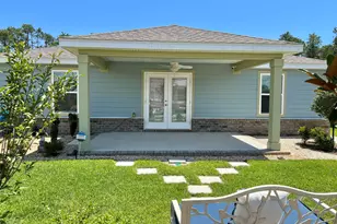 709 Riverwalk Cir, Freeport, FL 32439 - Photo 2