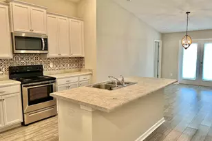 709 Riverwalk Cir, Freeport, FL 32439 - Photo 4