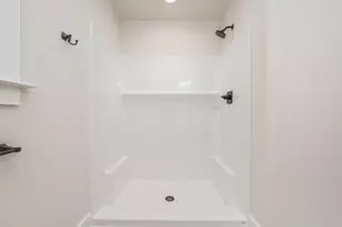 116 N Savage Street N, Crestview, FL 32536 - Photo 16