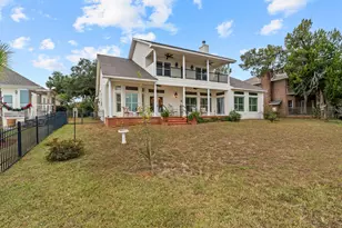 101 Harbour Pointe Dr, Lynn Haven, FL 32444 - Photo 10