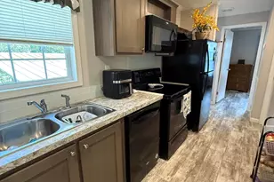 397 Phillips Dr, Freeport, FL 32439 - Photo 14