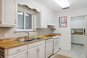 7506 N Shores Dr N, Navarre, FL 32566 - Photo 12