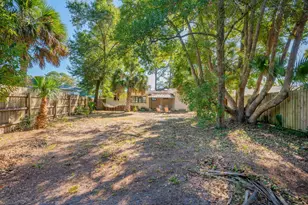 226 NE Beachview Dr NE, Fort Walton Beach, FL 32547 - Photo 22