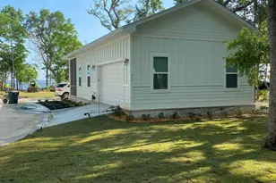 315 Red Barn Rd, Freeport, FL 32439 - Photo 2