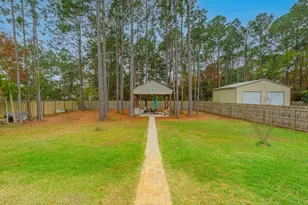 9283 Ridge Dr, Navarre, FL 32566 - Photo 36