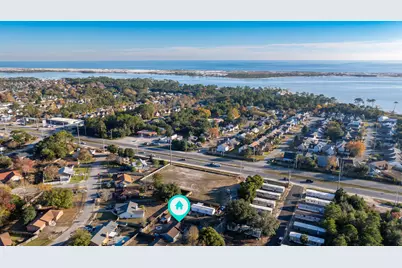 2 S Lake Avenue S, Mary Esther, FL 32569 - Photo 1