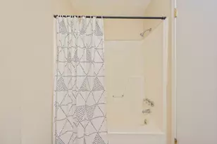 2401 Roberts Dr, Niceville, FL 32578 - Photo 34