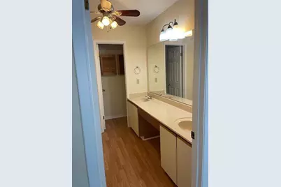 810 Fairway Lakes Drive, Niceville, FL 32578 - Photo 14