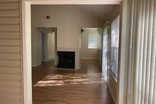 810 Fairway Lakes Dr, Niceville, FL 32578 - Photo 10