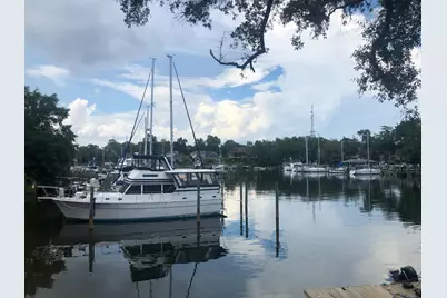 300 Yacht Club Drive #UNIT 11A, Niceville, FL 32578 - Photo 1