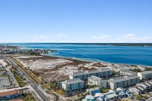 8436 Gulf Blvd, Navarre, FL 32566 - Photo 32